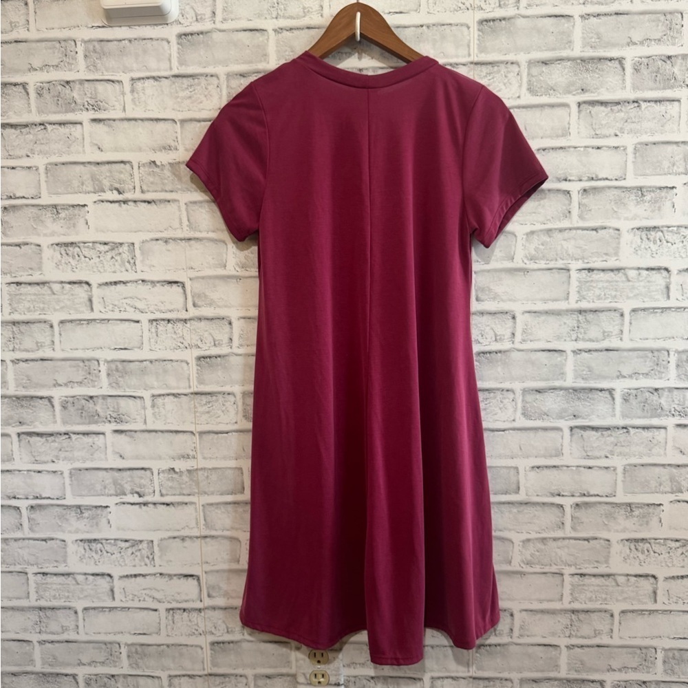 NWT! Women’s alya super soft short sleeve burgundy colored t-shirt dress Size Lg - Picture 2 of 5